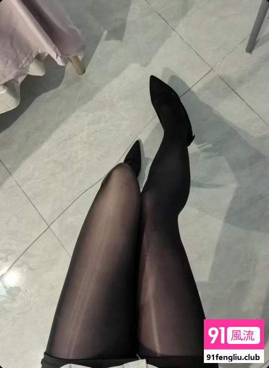 情趣黑丝骚货